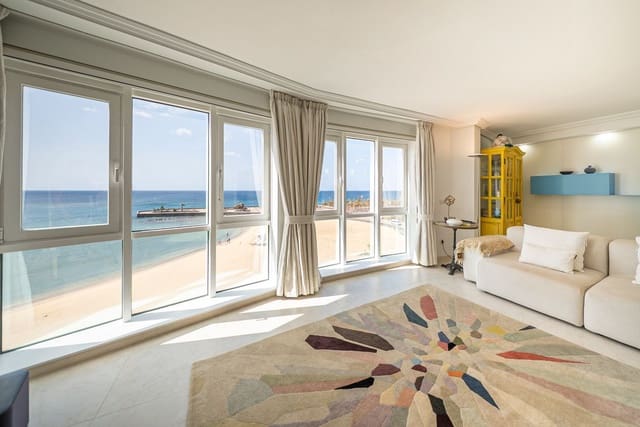 4 slaapkamer Appartement te koop in Arrecife met garage - € 750.000 (Ref: 10033291)