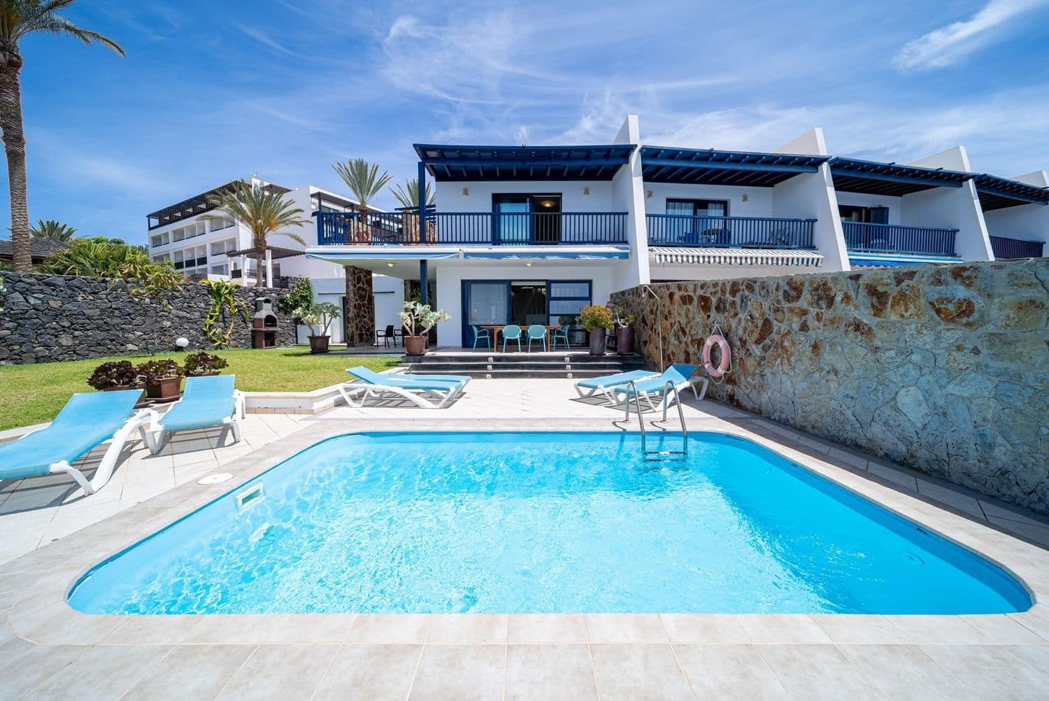 4 soveværelse Byhus til salg i Puerto Calero med swimmingpool garage - € 1.470.000 (Ref: 7107328)