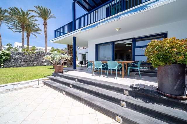 4 bedroom Townhouse for sale in Puerto Calero, Yaiza with pool garage - € 1,470,000 (Ref: 7107328)