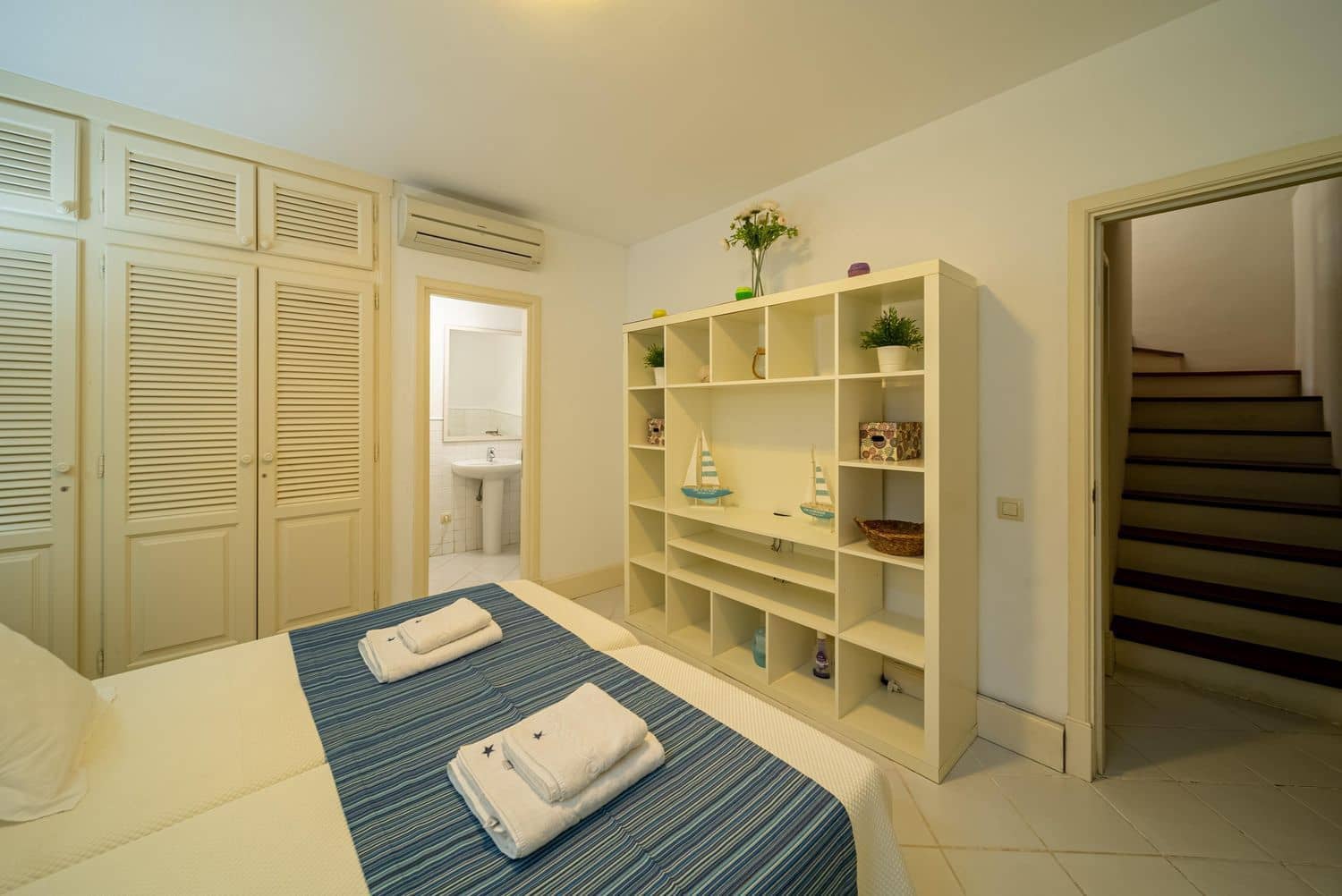 4 soveværelse Byhus til salg i Puerto Calero med swimmingpool garage - € 1.470.000 (Ref: 7107328)