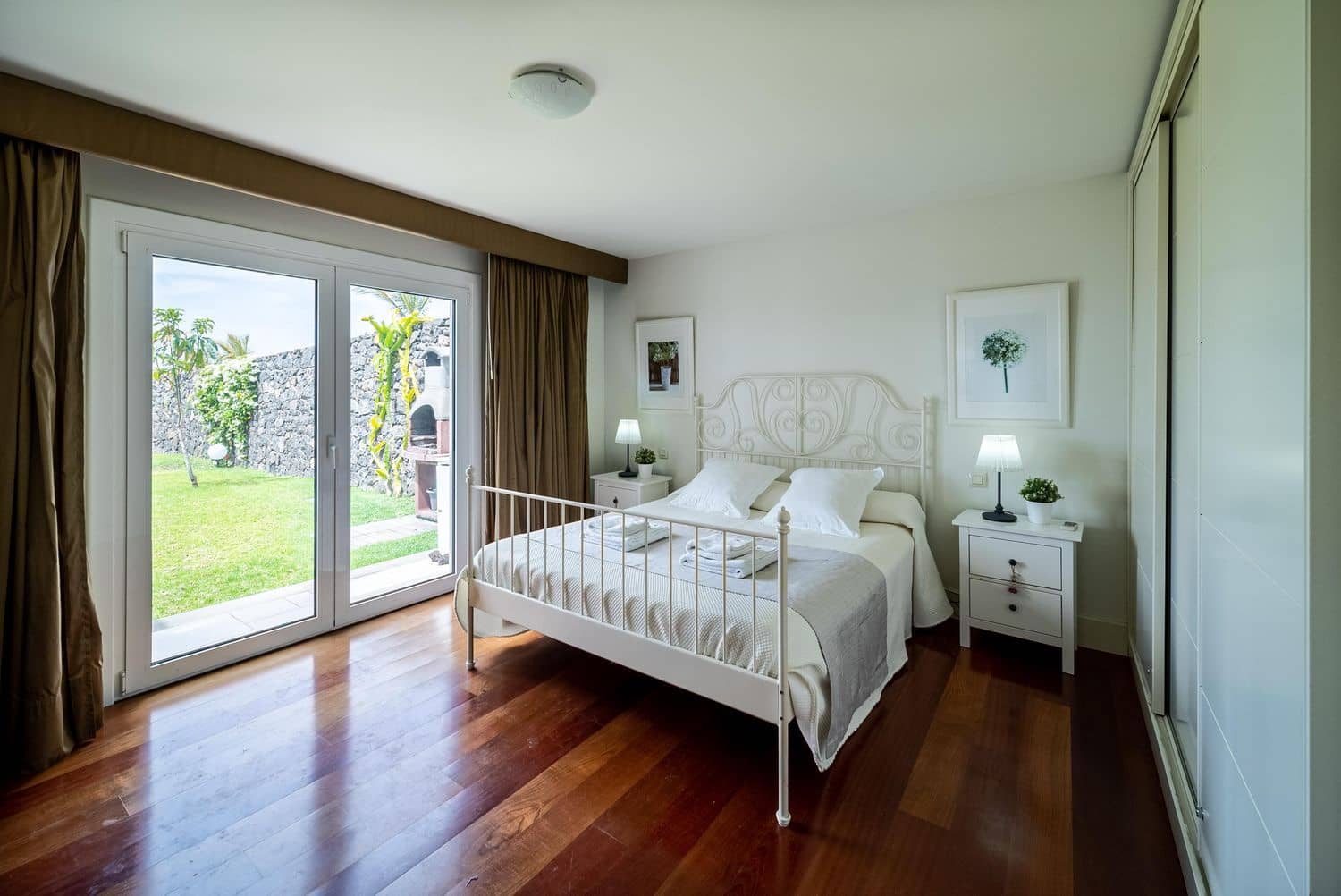 4 soveværelse Byhus til salg i Puerto Calero med swimmingpool garage - € 1.470.000 (Ref: 7107328)