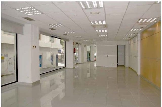 Local Comercial en Arrecife en alquiler - 5.000 € (Ref: 7263638)