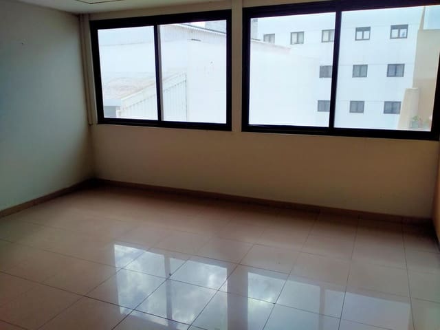 Office for rent in Arrecife - € 2,500 (Ref: 7377416)