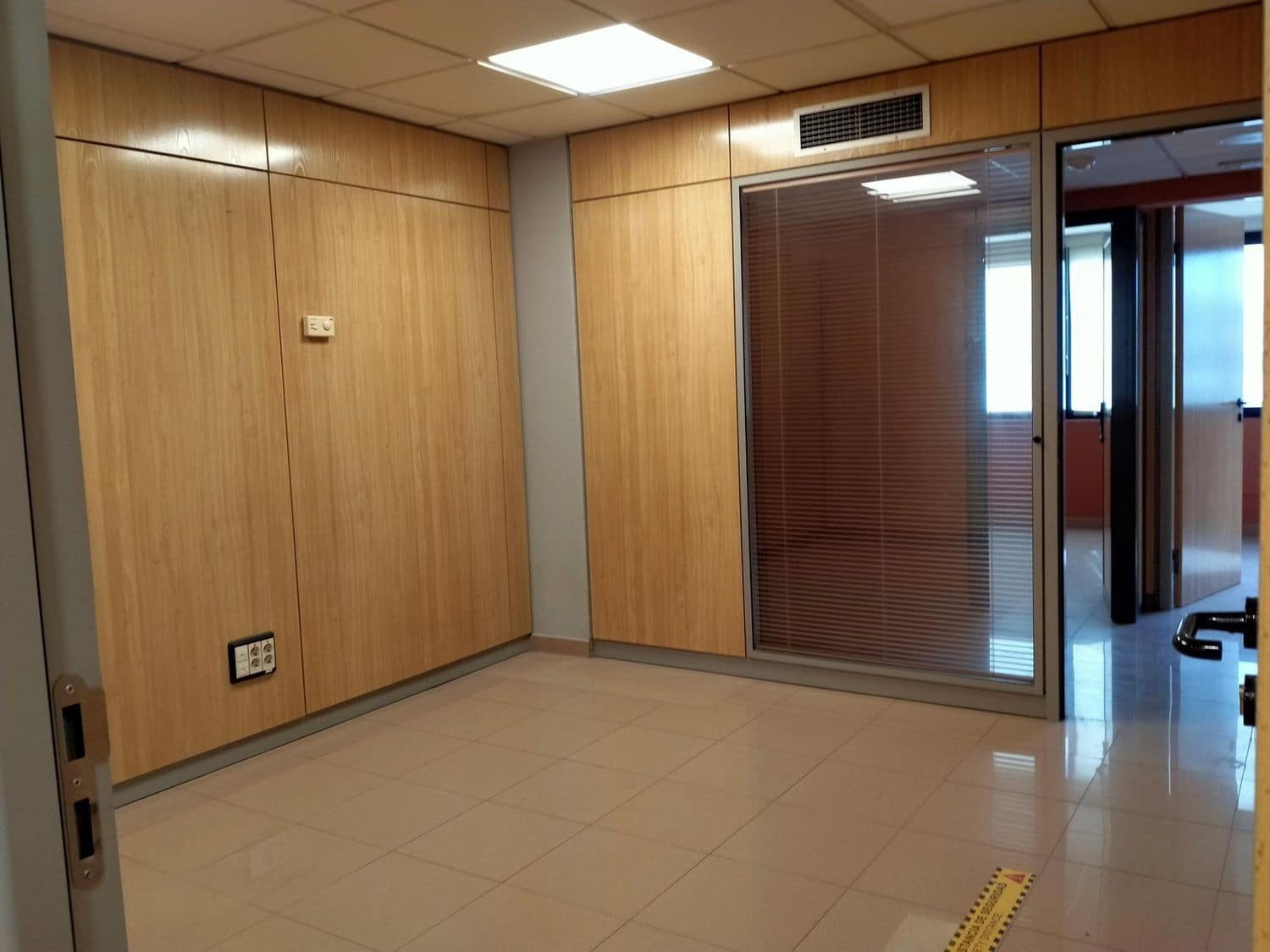 Kantoor te huur in Arrecife - € 2.500 (Ref: 7377416)