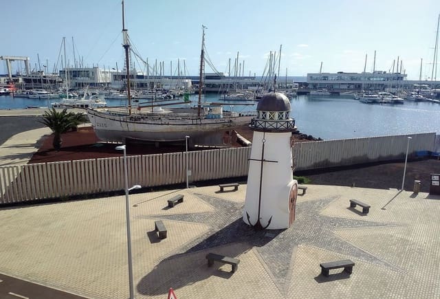 Gewerbe zu vermieten in Arrecife - 2.000 € (Ref: 7385794)