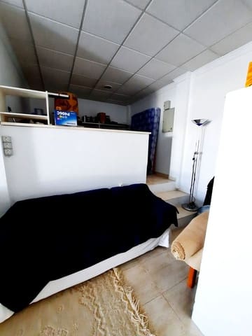 Erhverv til salg i Playa Blanca, Yaiza - € 170.000 (Ref: 7442381)