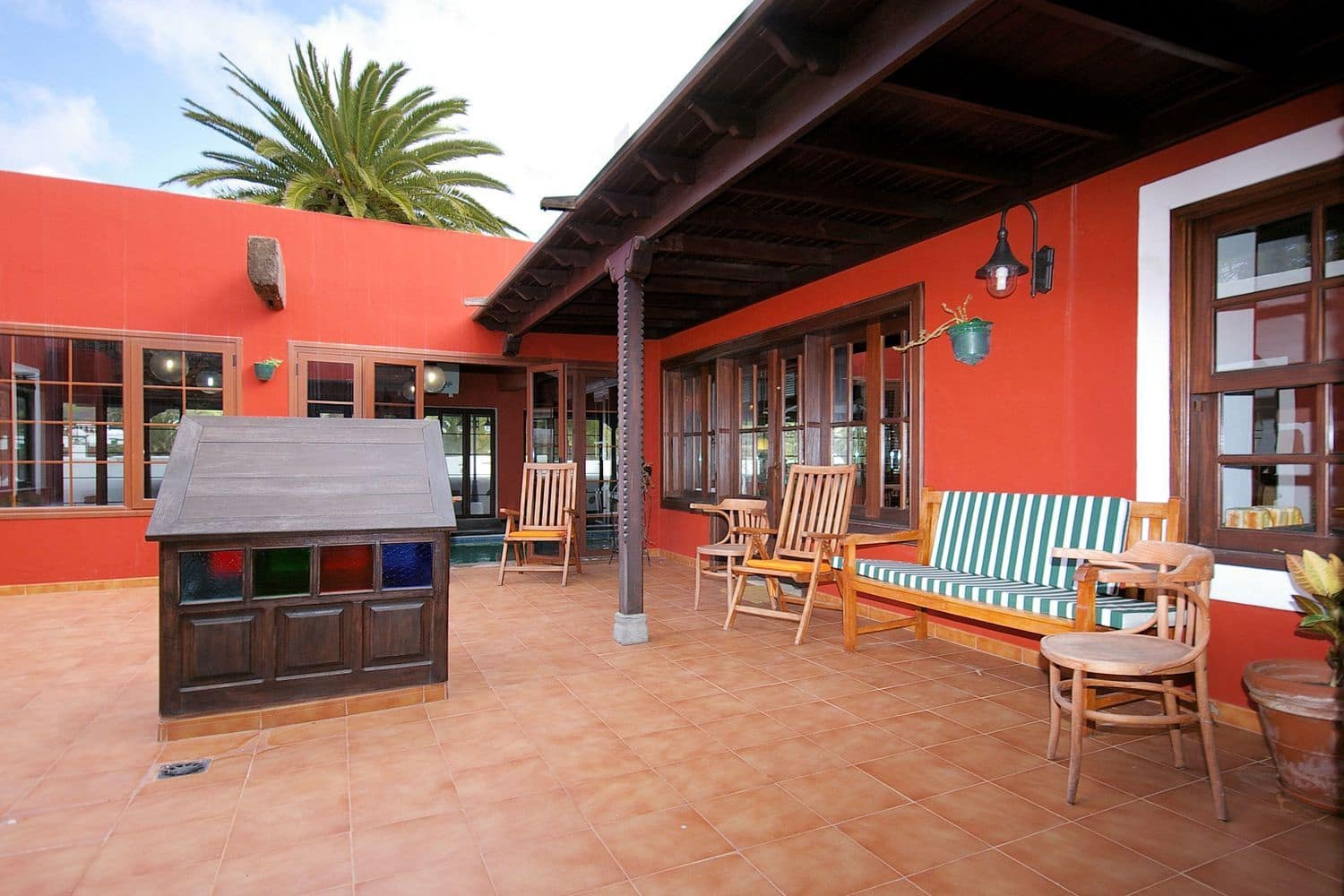 22 bedroom Villa for sale in Haria with pool garage - € 3,500,000 (Ref: 7864981)