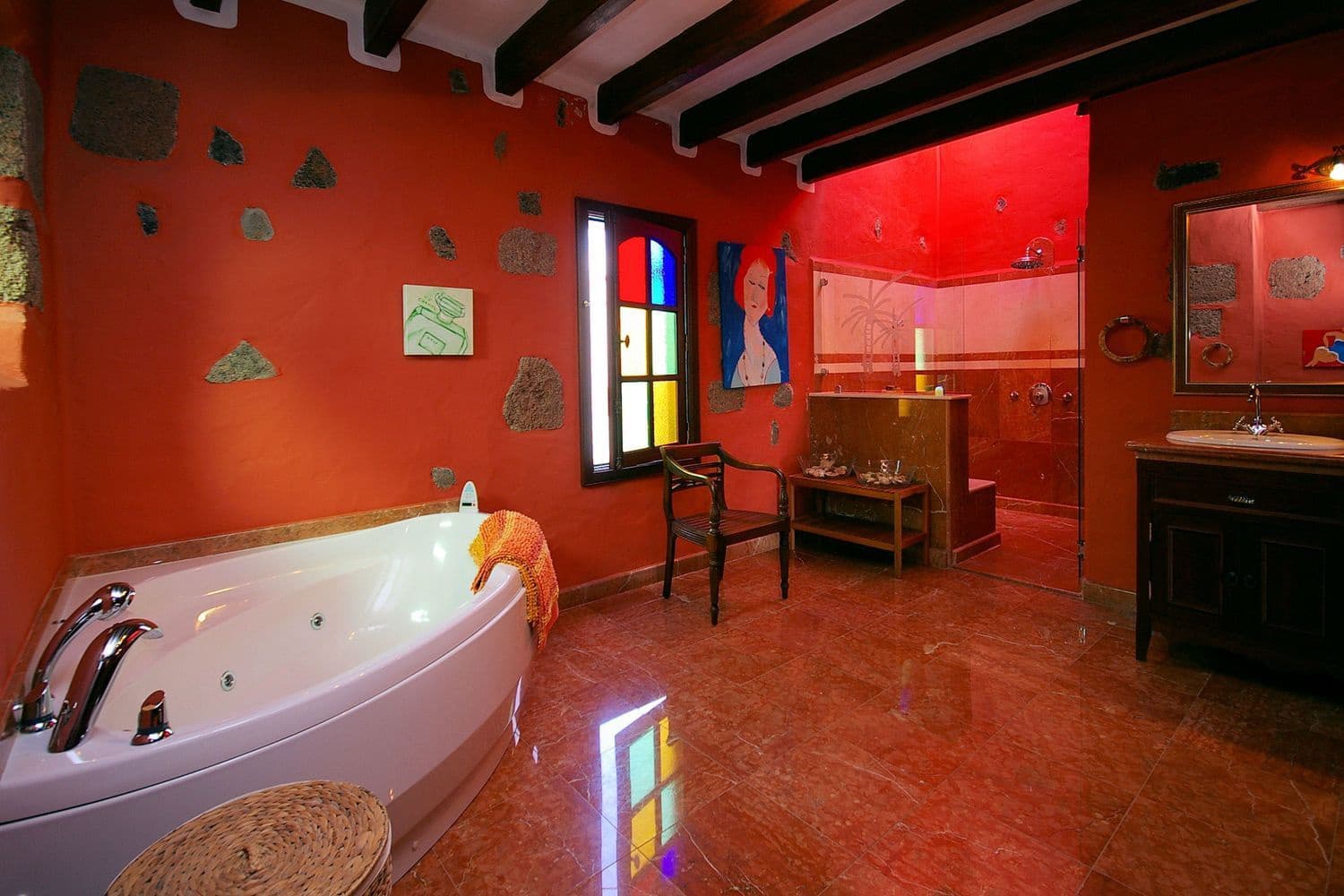 22 bedroom Villa for sale in Haria with pool garage - € 3,500,000 (Ref: 7864981)