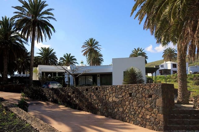 22 sovrum Villa till salu i Haría med pool garage - 3 500 000 € (Ref: 7864981)