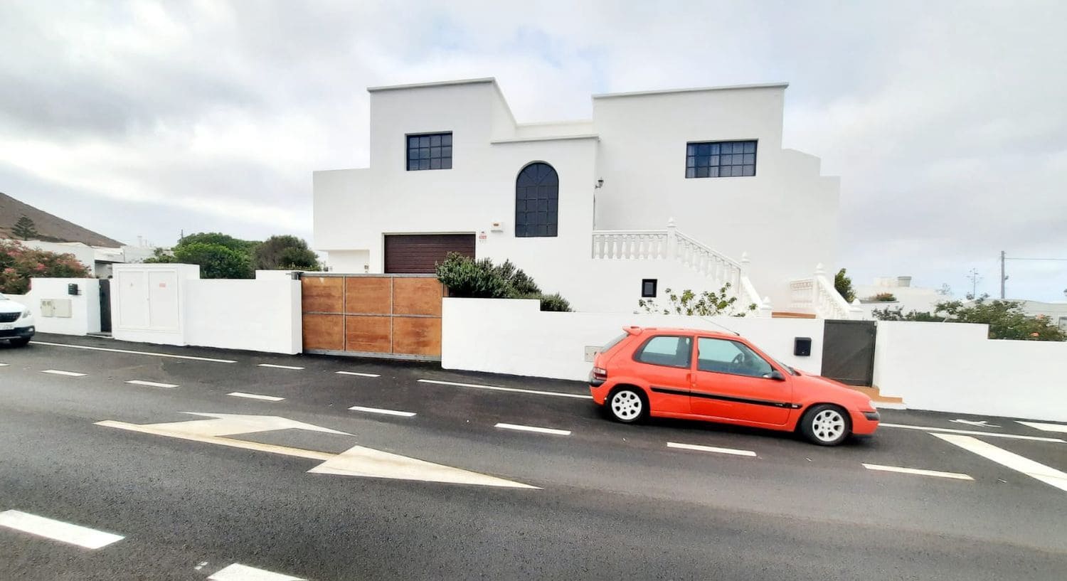 7 soverom Villa til salgs i Tahiche med garasje - € 745 000 (Ref: 7886769)