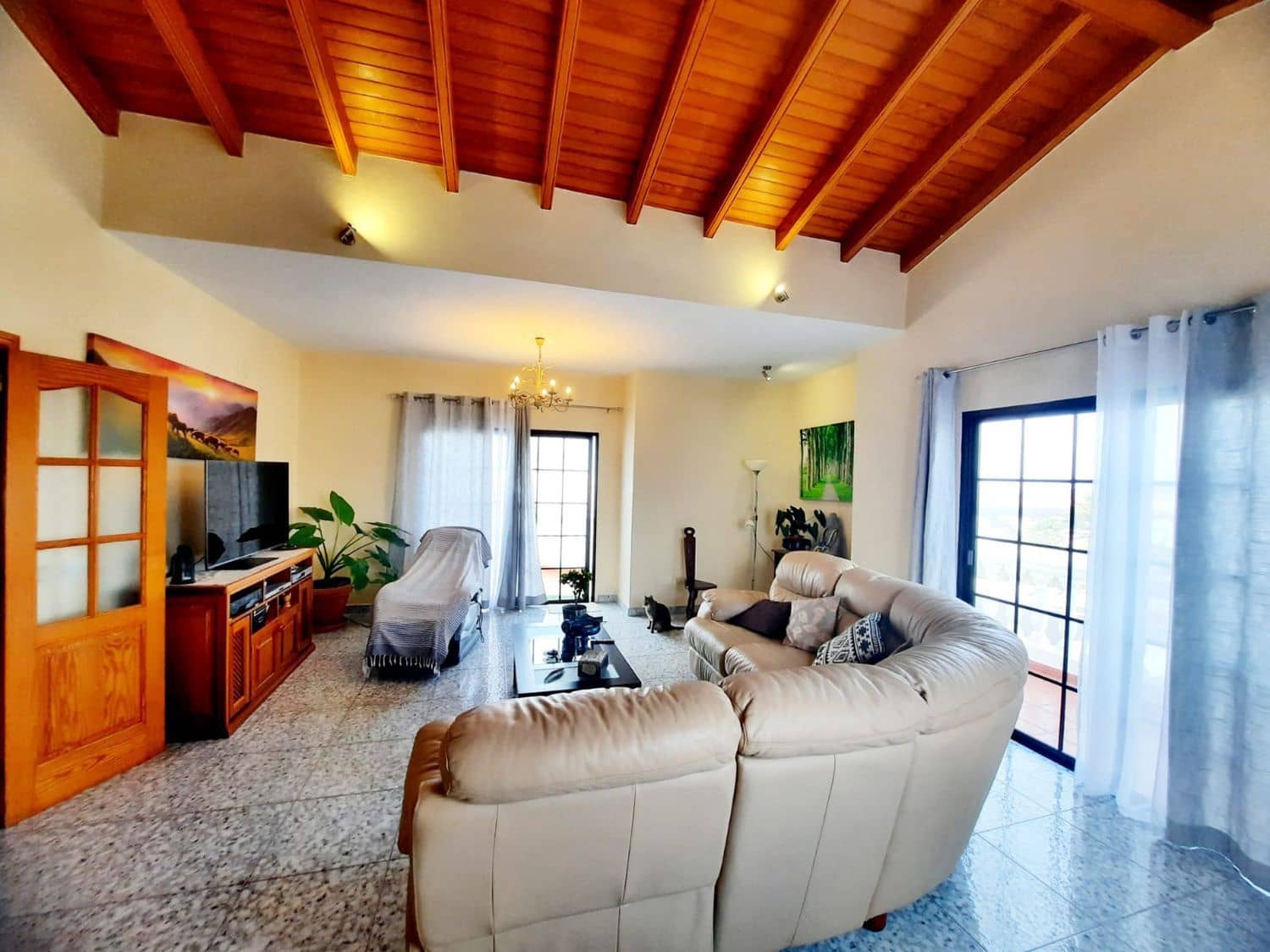 7 soverom Villa til salgs i Tahiche med garasje - € 745 000 (Ref: 7886769)