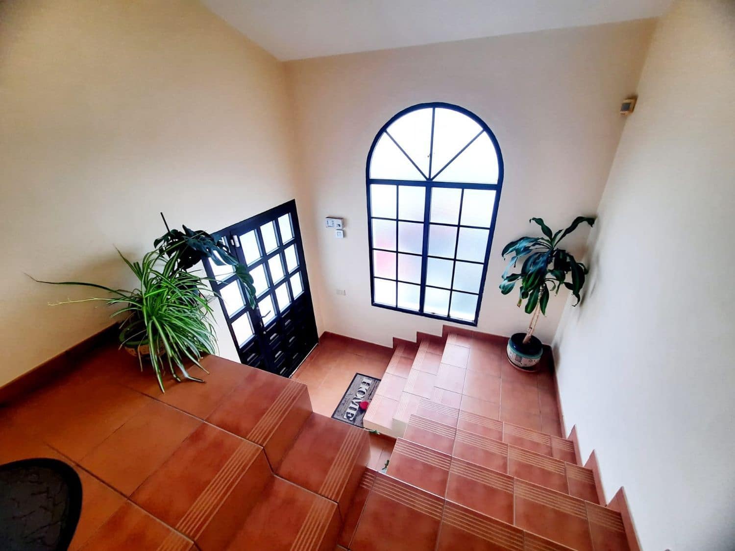 7 soverom Villa til salgs i Tahiche med garasje - € 745 000 (Ref: 7886769)