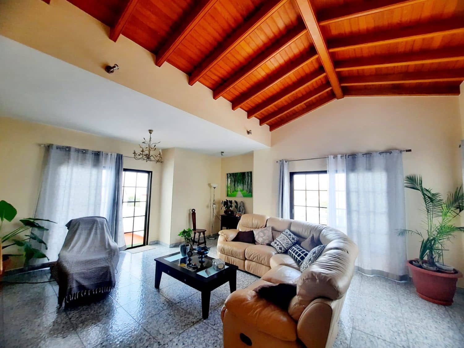 7 soverom Villa til salgs i Tahiche med garasje - € 745 000 (Ref: 7886769)