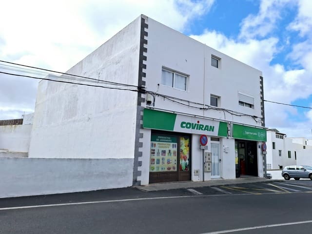 Comercial para venda em San Bartolomé - 290 000 € (Ref: 8430209)