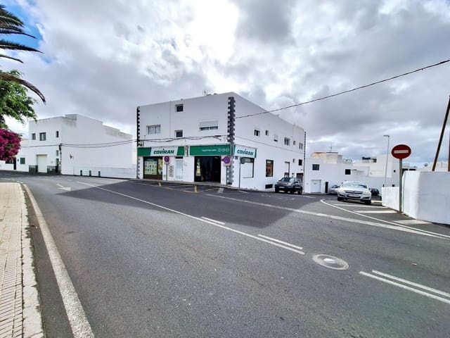 Comercial para venda em San Bartolomé - 290 000 € (Ref: 8430209)