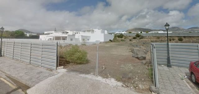 Rakentamaton maa myytävänä paikassa Puerto Calero, Yaiza - 350 000 € (Ref: 8636044)