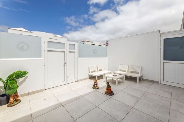 3 bedroom Townhouse for sale in Tías with garage - € 450,000 (Ref: 9062031)