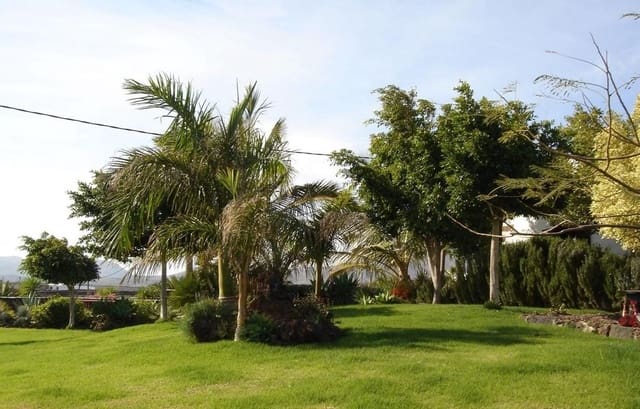 3 slaapkamer Finca/Landhuis te koop in Tías met garage - € 1.450.000 (Ref: 9145193)