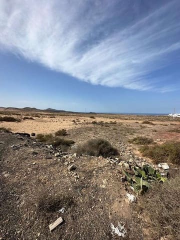 Rakentamaton maa myytävänä paikassa Soo, Teguise - 120 000 € (Ref: 9268980)