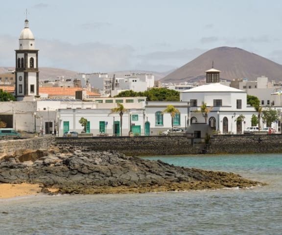 2 slaapkamer Finca/Landhuis te koop in Arrecife met garage - € 295.000 (Ref: 9271981)