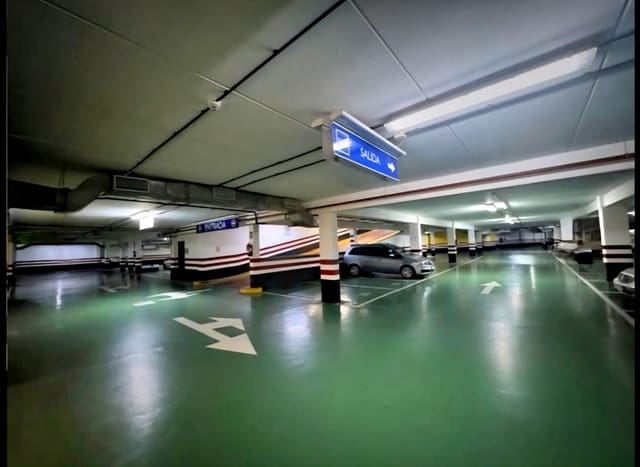 Garage til salg i Playa Blanca, Yaiza - € 9.000 (Ref: 9310184)