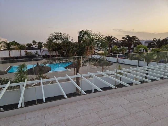 1 slaapkamer Appartement te koop in Costa Teguise, Teguise met garage - € 279.000 (Ref: 9511940)