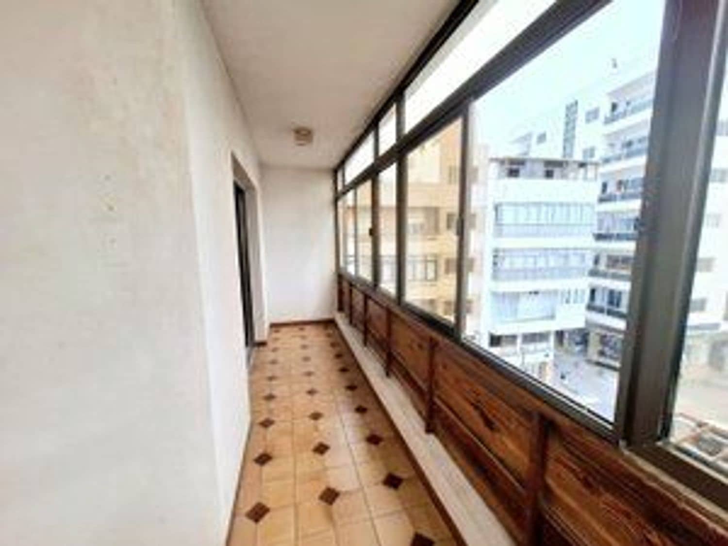 Kontor att hyra i Arrecife - 2 000 € (Ref: 9573692)