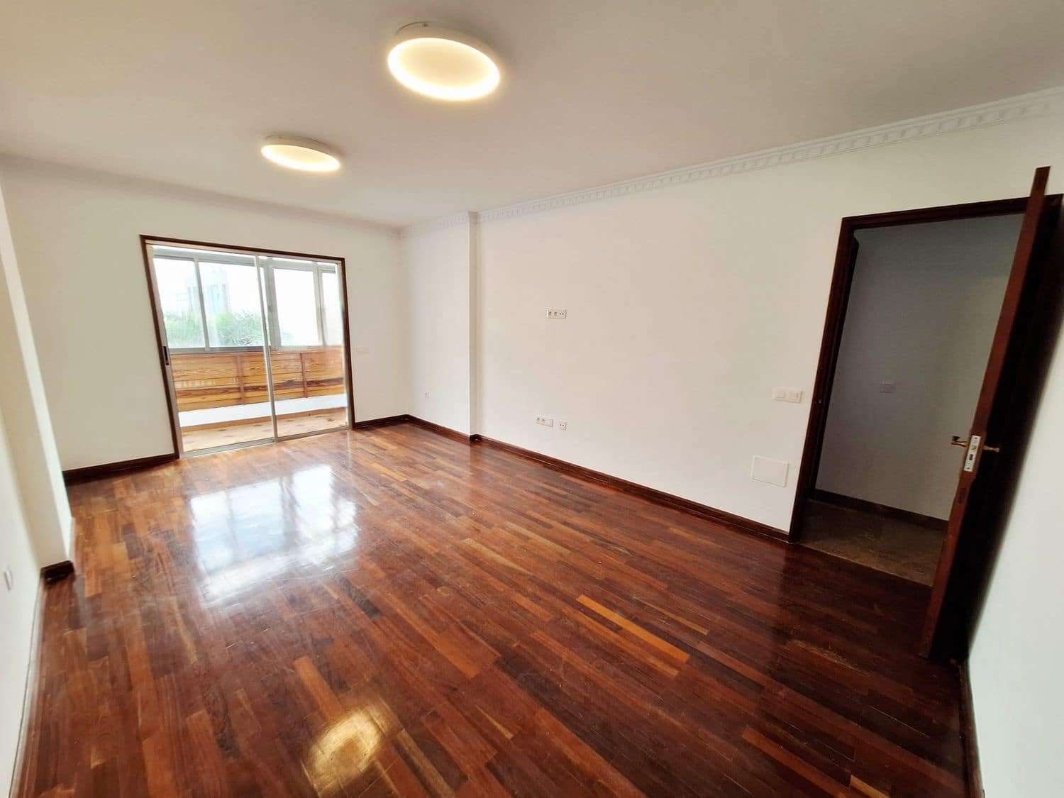 3 bedroom Apartment for rent in Arrecife with garage - € 1,500 (Ref: 9709468)