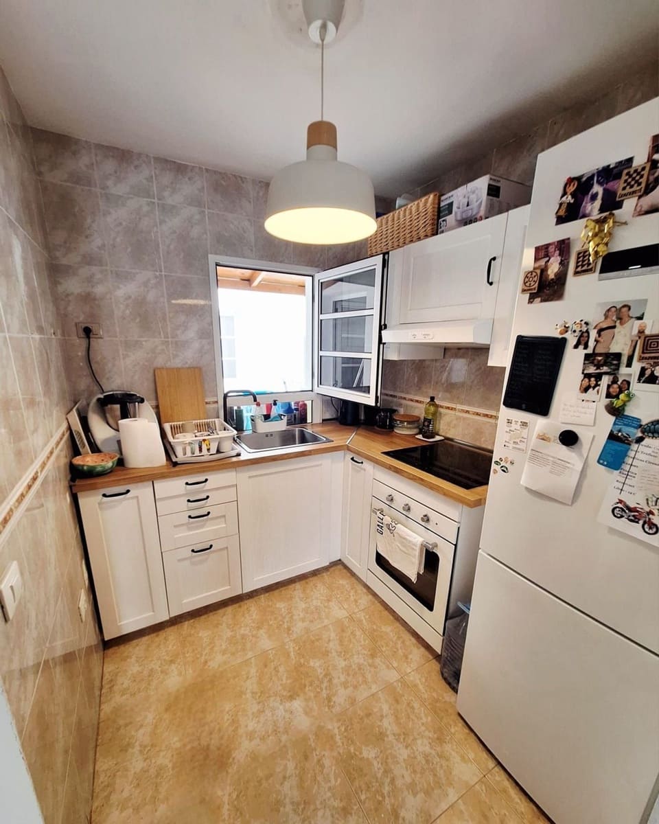 Apartamento de 3 habitaciones en Arrecife en venta con garaje - 199.000 € (Ref: 9816802)