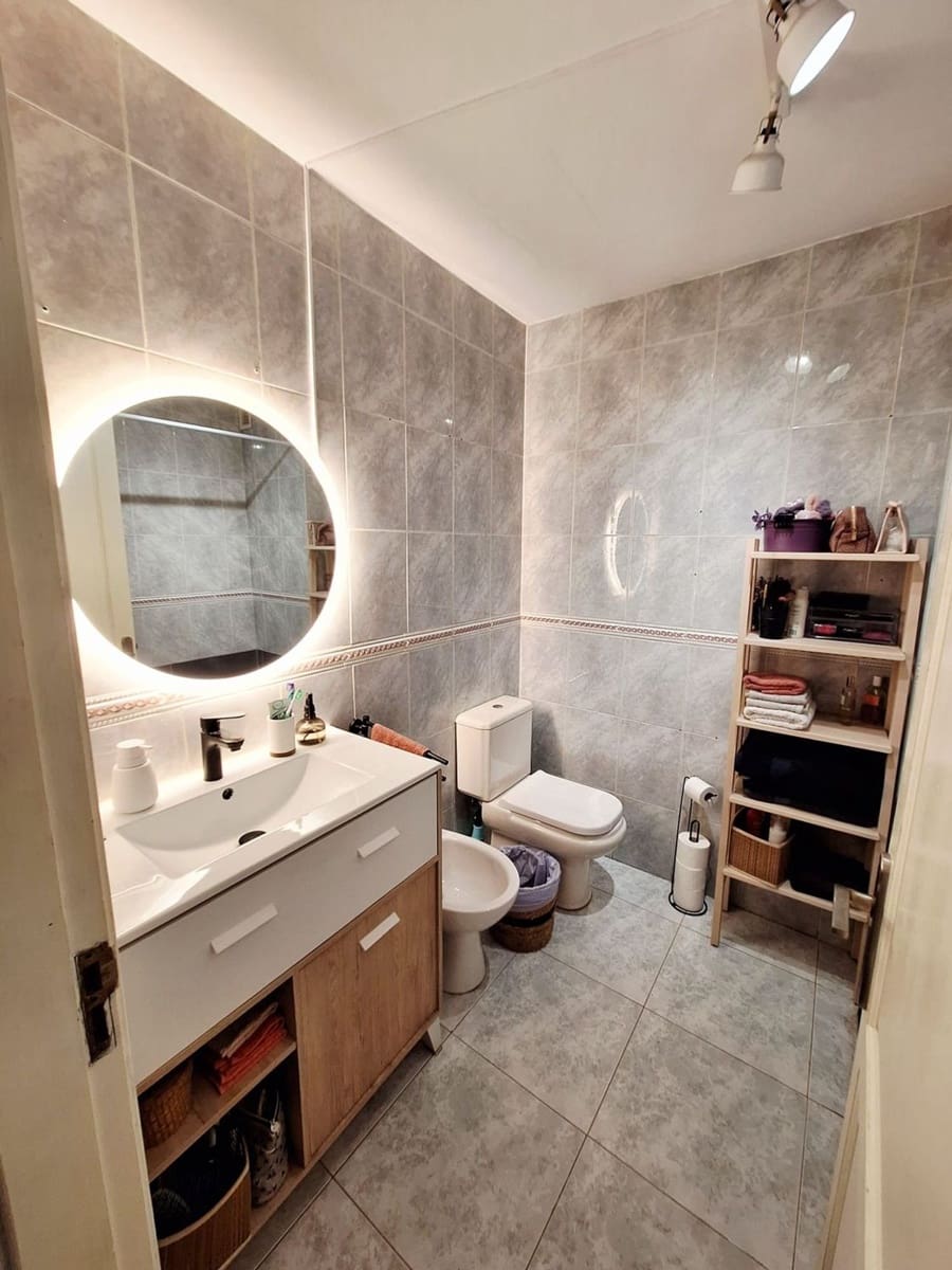 Apartamento de 3 habitaciones en Arrecife en venta con garaje - 199.000 € (Ref: 9816802)