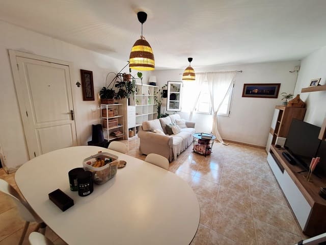 Apartamento de 3 habitaciones en Arrecife en venta con garaje - 199.000 € (Ref: 9816802)
