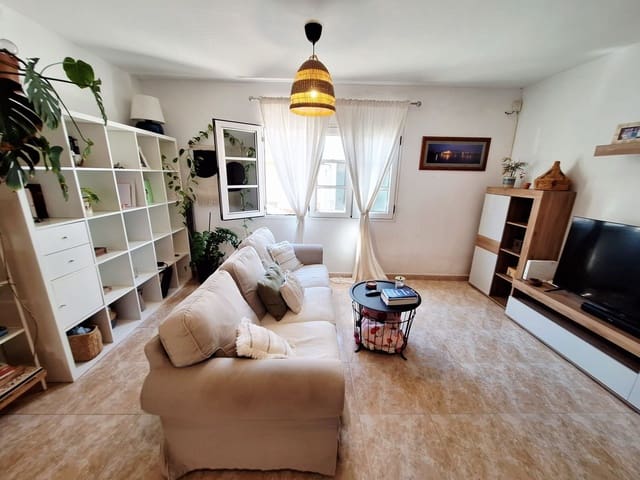 Apartamento de 3 habitaciones en Arrecife en venta con garaje - 199.000 € (Ref: 9816802)