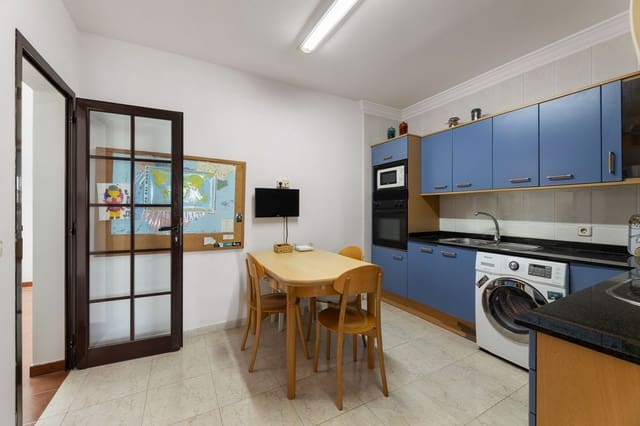 4 soveværelse Lejlighed til salg i Arrecife med garage - € 288.000 (Ref: 9859030)