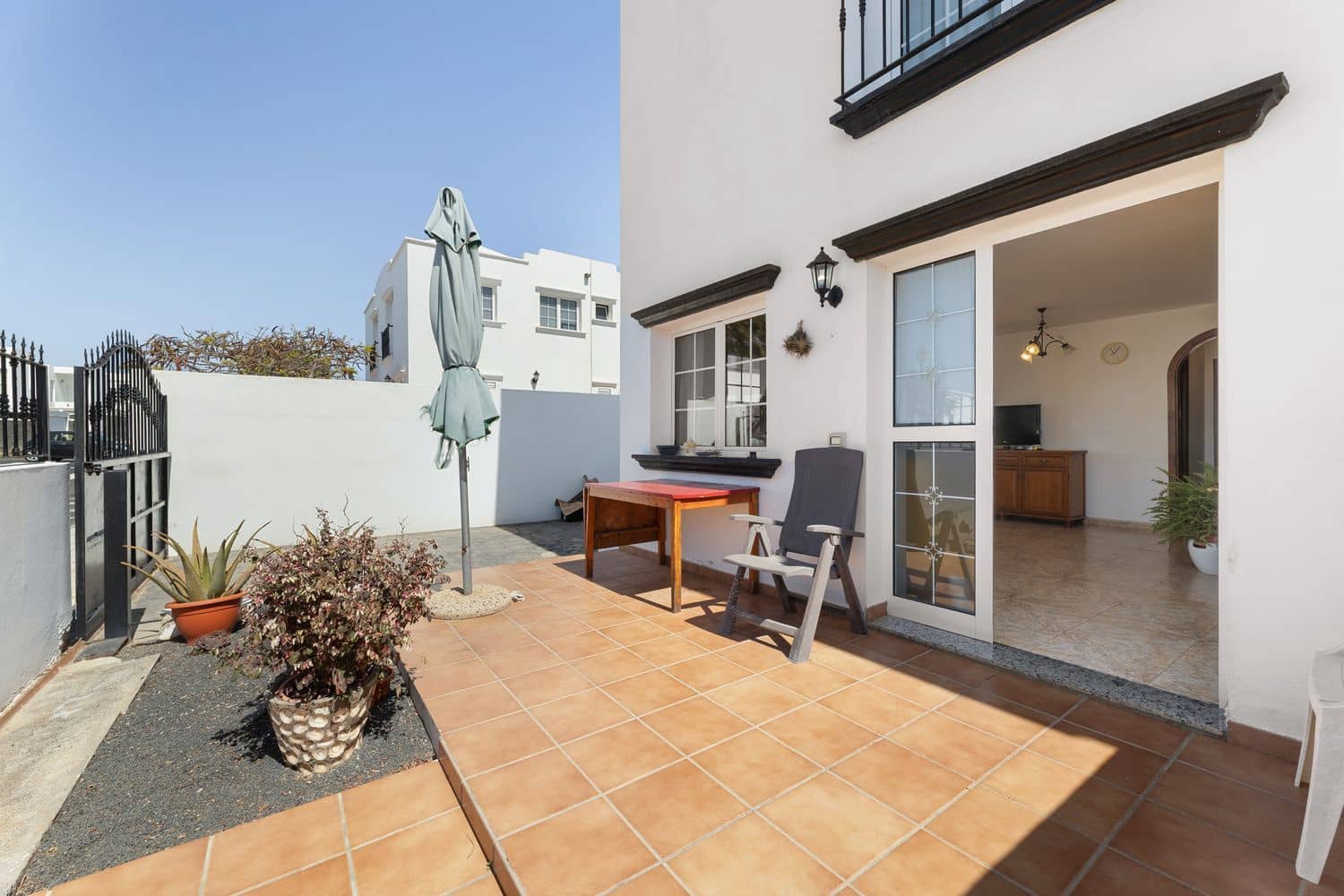 3 bedroom Townhouse for sale in Tias with garage - € 380,000 (Ref: 9866231)