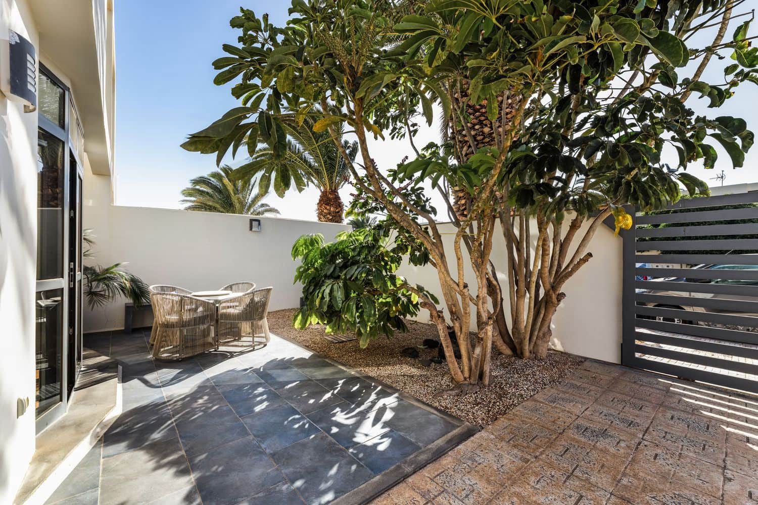 3 bedroom Townhouse for sale in Costa Teguise with garage - € 450,000 (Ref: 9921631)