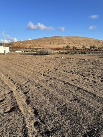 Ubebygd land til salgs i Los Valles, Teguise - € 135 000 (Ref: 9935447)