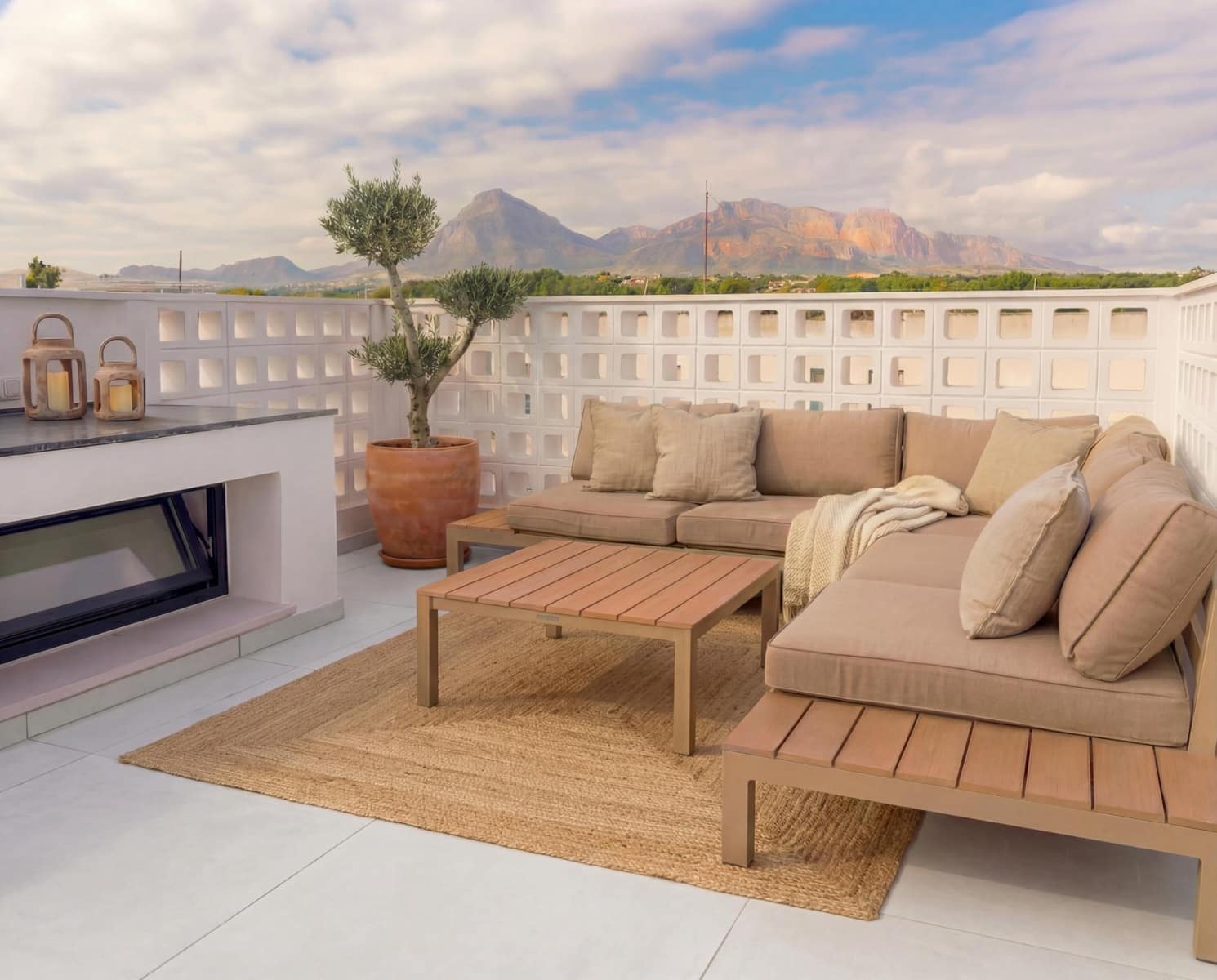 3 bedroom Villa for sale in Albir with pool - € 705,000 (Ref: 10089591)