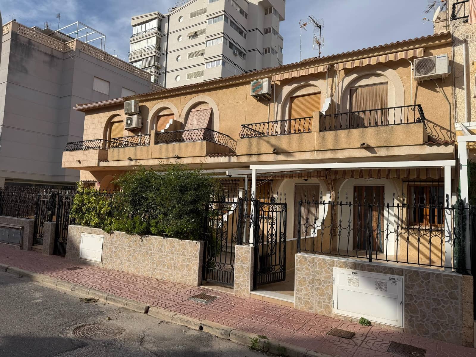3 bedroom Terraced Villa for sale in Santa Pola - € 230,000 (Ref: 10183032)