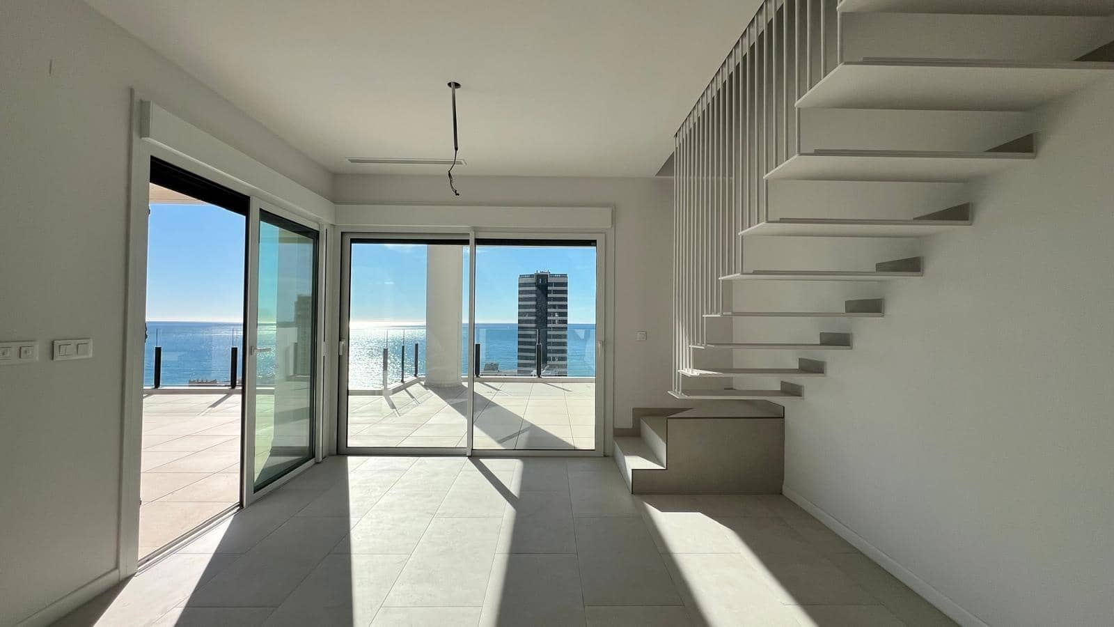 3 soveværelse Penthouse til salg i Calpe / Calp med swimmingpool - € 1.100.000 (Ref: 9143562)