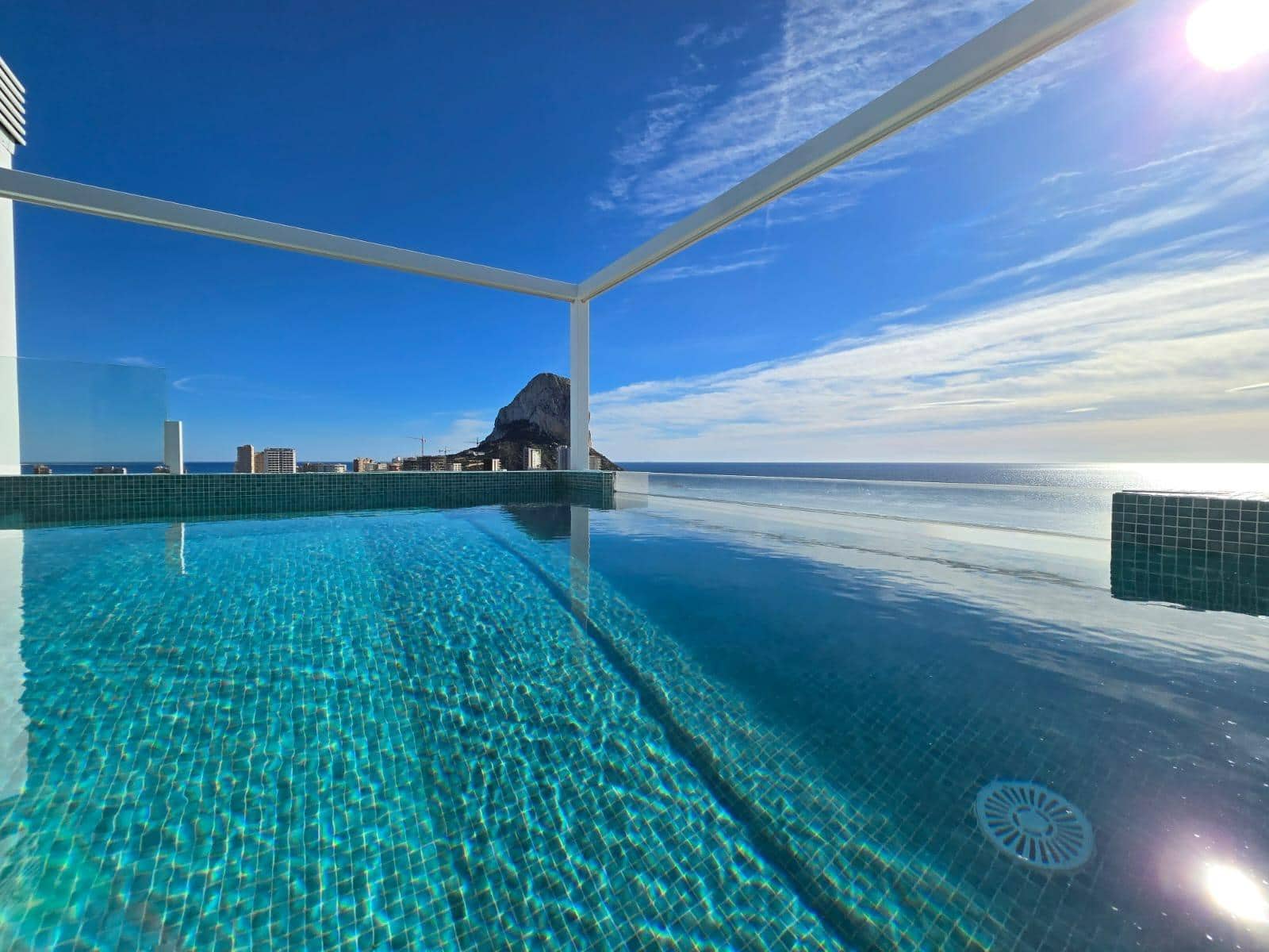 3 soveværelse Penthouse til salg i Calpe / Calp med swimmingpool - € 1.100.000 (Ref: 9143562)