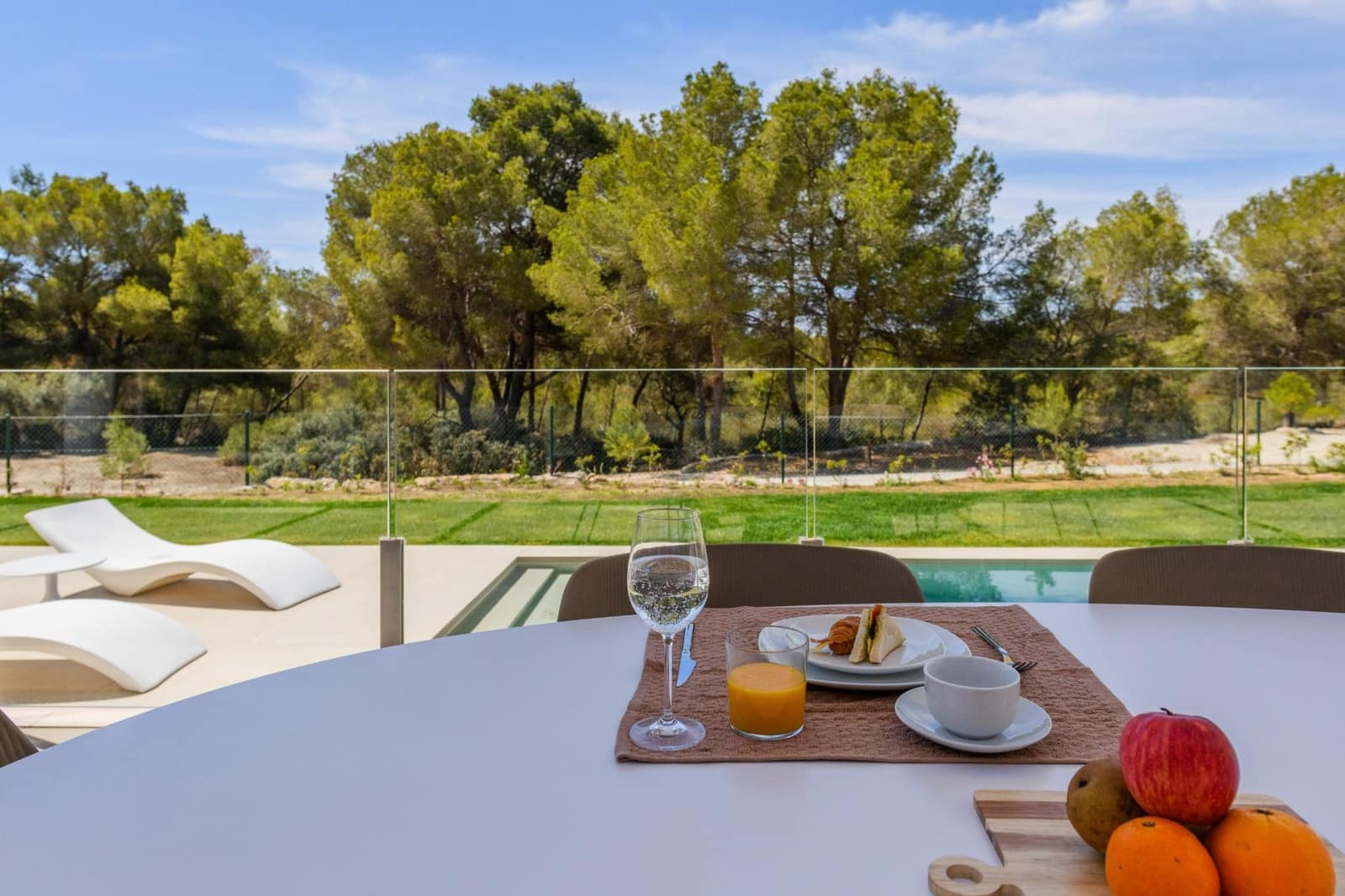 3 quarto Moradia para venda em Las Colinas Golf com piscina garagem - 1 385 000 € (Ref: 9162378)