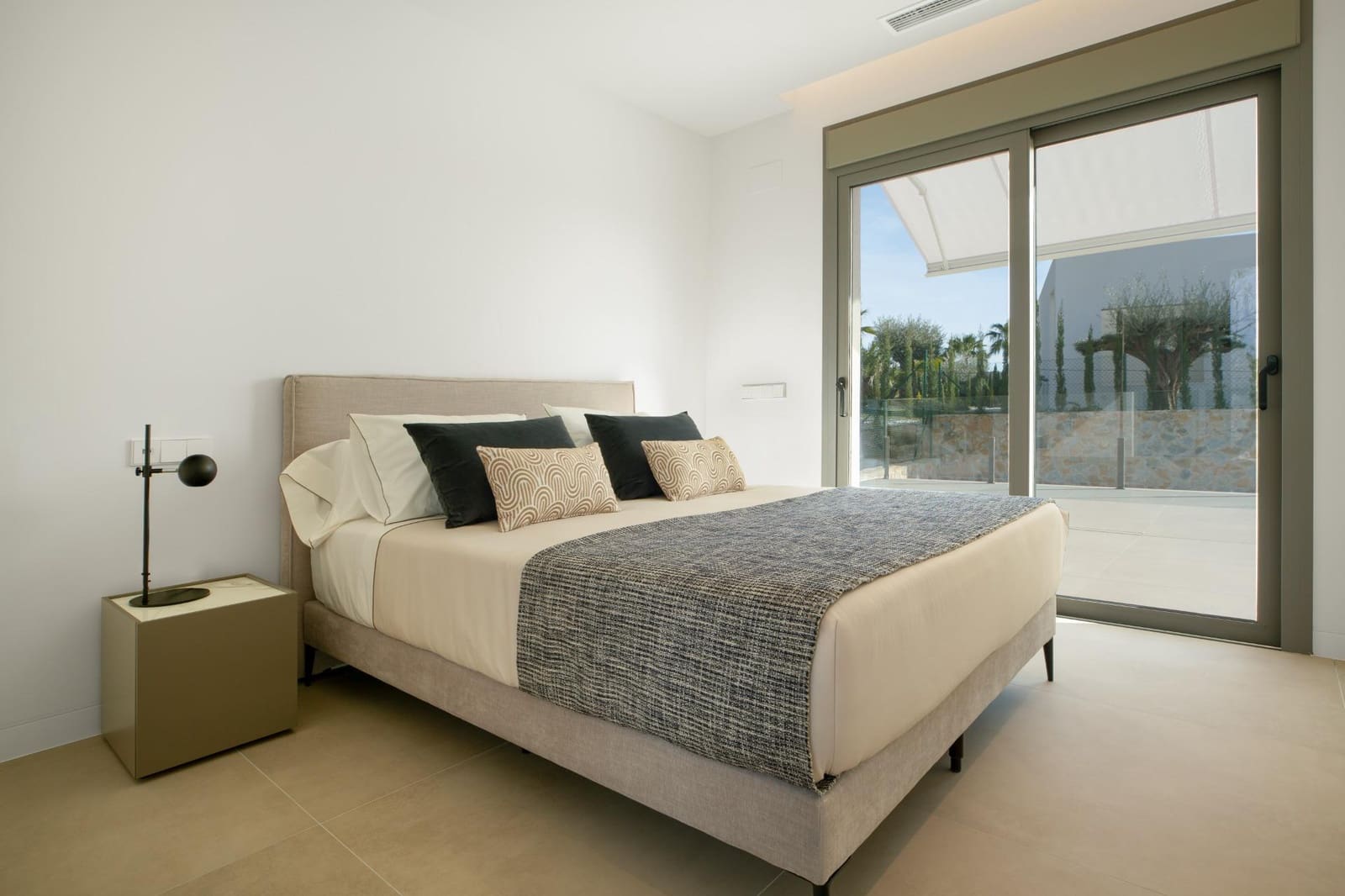 Chalet de 3 habitaciones en Las Colinas Golf en venta con piscina garaje - 985.000 € (Ref: 9162379)