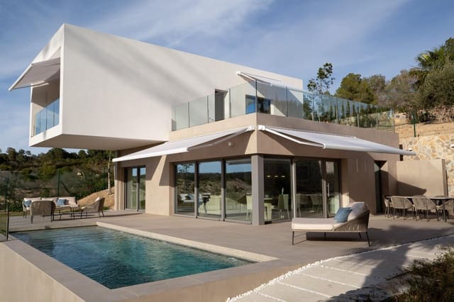 Chalet de 3 habitaciones en Las Colinas Golf, Orihuela en venta con piscina garaje - 985.000 € (Ref: 9162379)