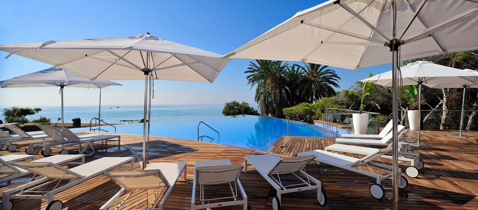 3 bedroom Villa for sale in Las Colinas Golf with pool garage - € 865,000 (Ref: 9162381)