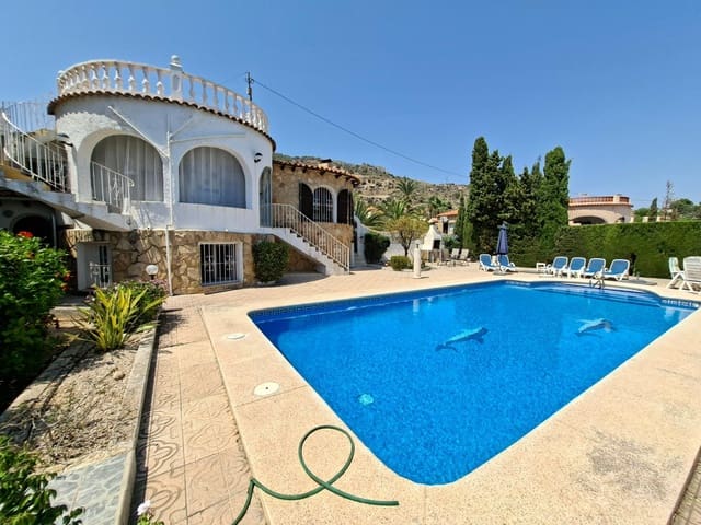 3 sypialnia Willa na sprzedaż w Calpe / Calp z basenem garażem - 550 000 € (Ref: 9176541)