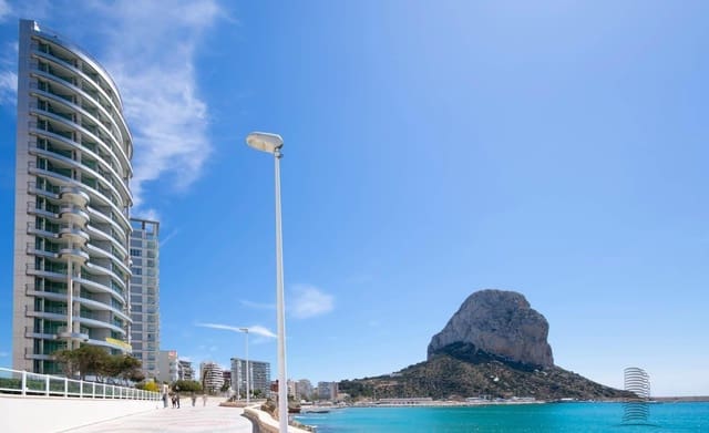 Apartamento de 4 habitaciones en Playa Arenal - Bol, Calpe / Calp en venta con piscina garaje - 1.600.000 € (Ref: 9202526)