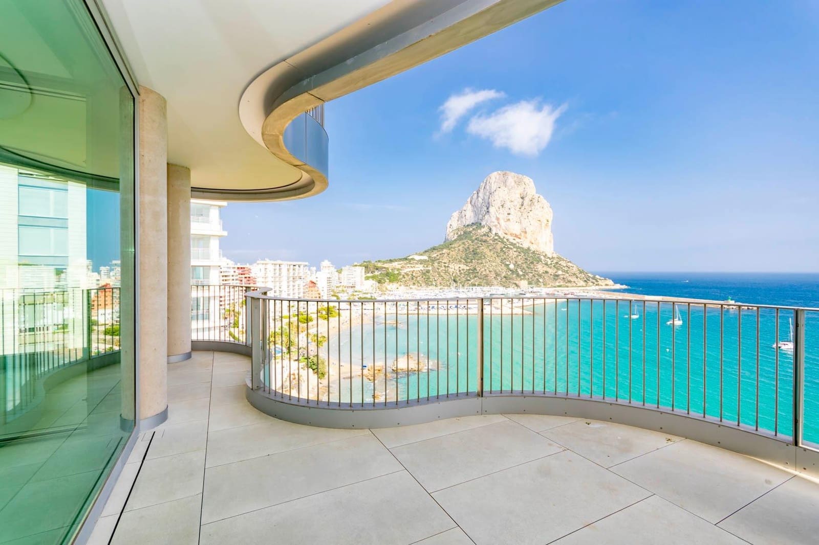 4 soveværelse Lejlighed til salg i Calpe / Calp med swimmingpool garage - € 1.600.000 (Ref: 9202526)
