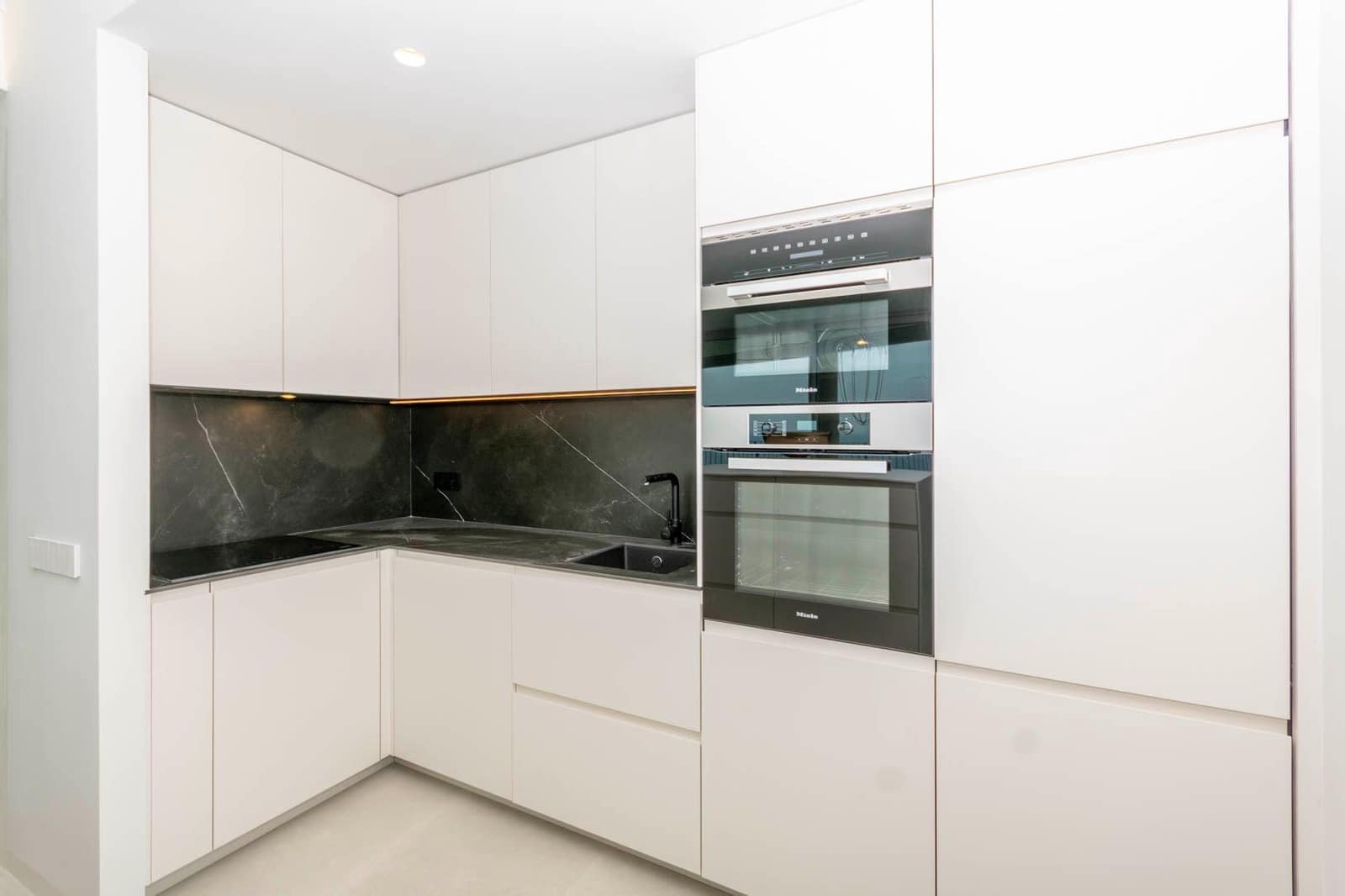 4 soveværelse Lejlighed til salg i Calpe / Calp med swimmingpool garage - € 1.600.000 (Ref: 9202526)