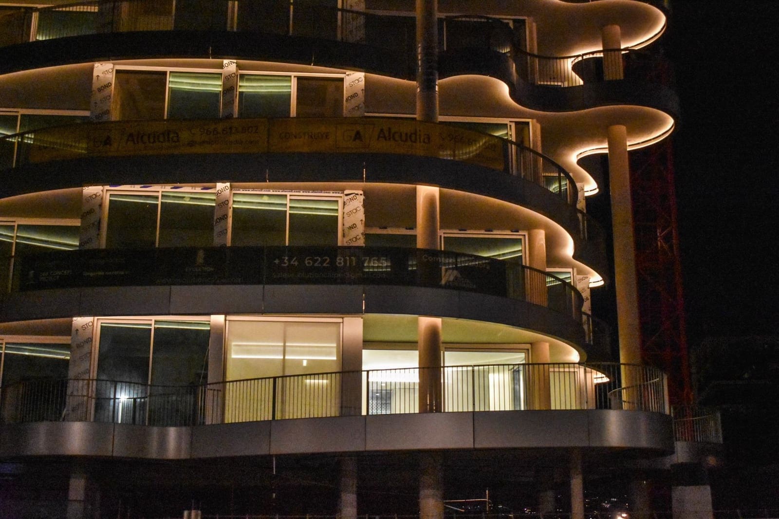 4 soveværelse Lejlighed til salg i Calpe / Calp med swimmingpool garage - € 1.600.000 (Ref: 9202526)