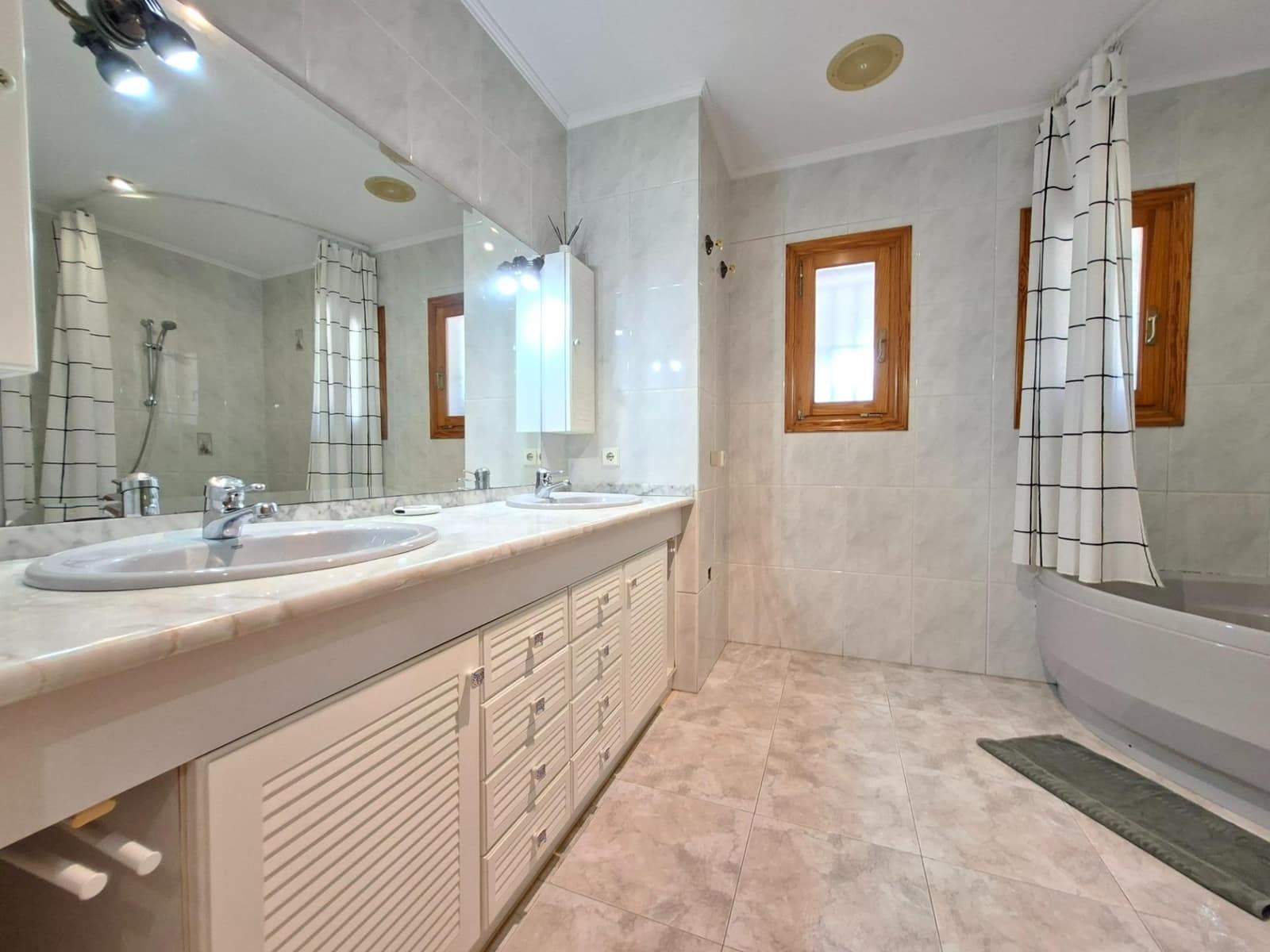 3 soveværelse Villa til salg i Calpe / Calp med swimmingpool garage - € 850.000 (Ref: 9305119)